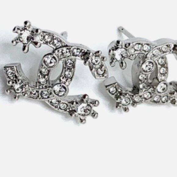 Authentic Chanel CC Earrings Silver With Crystals Brand New - Picture 3 of 10